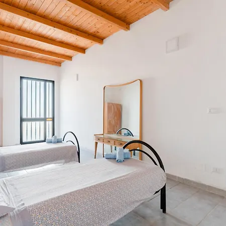 Apartment Masseria Delle Api Scorrano (Apulia)